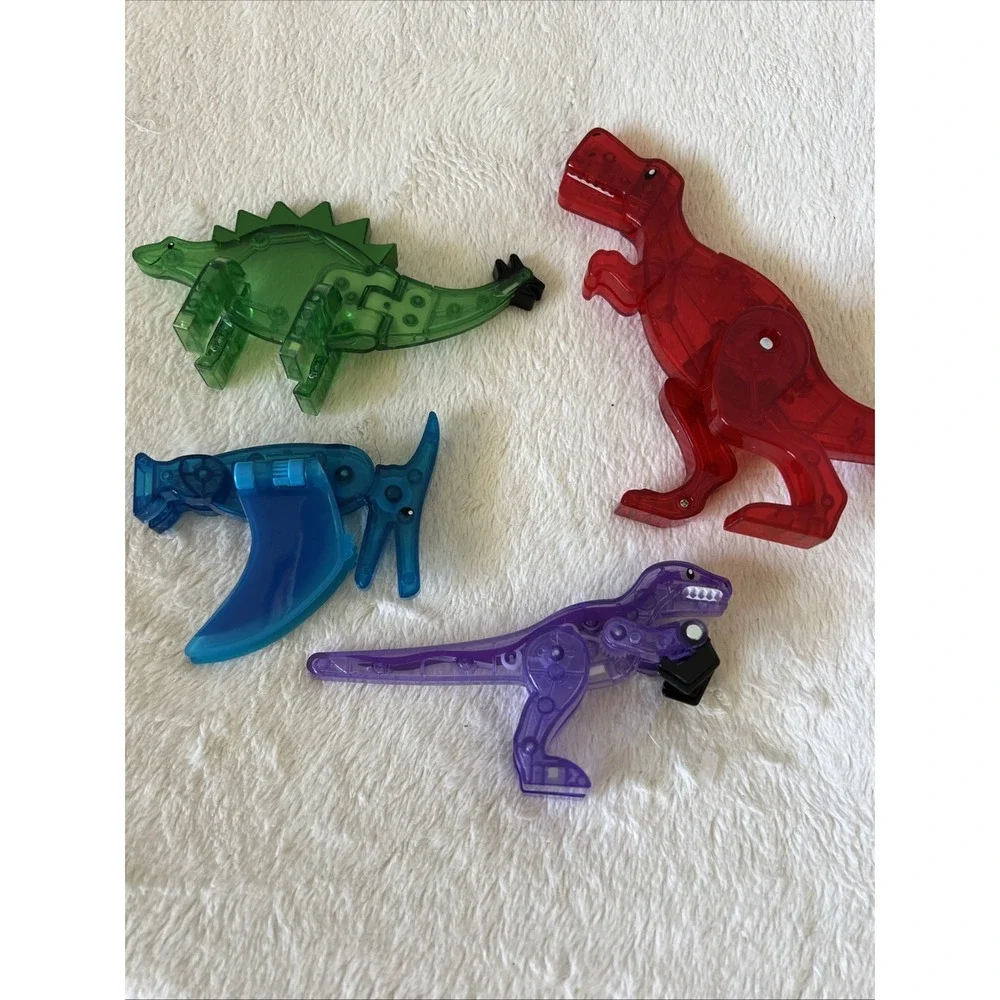 MAGNA-TILES Dino World Dinosaur 4 Piece Magnetic Construction Set